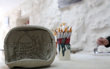 دورات تدريبية في فن الخزف